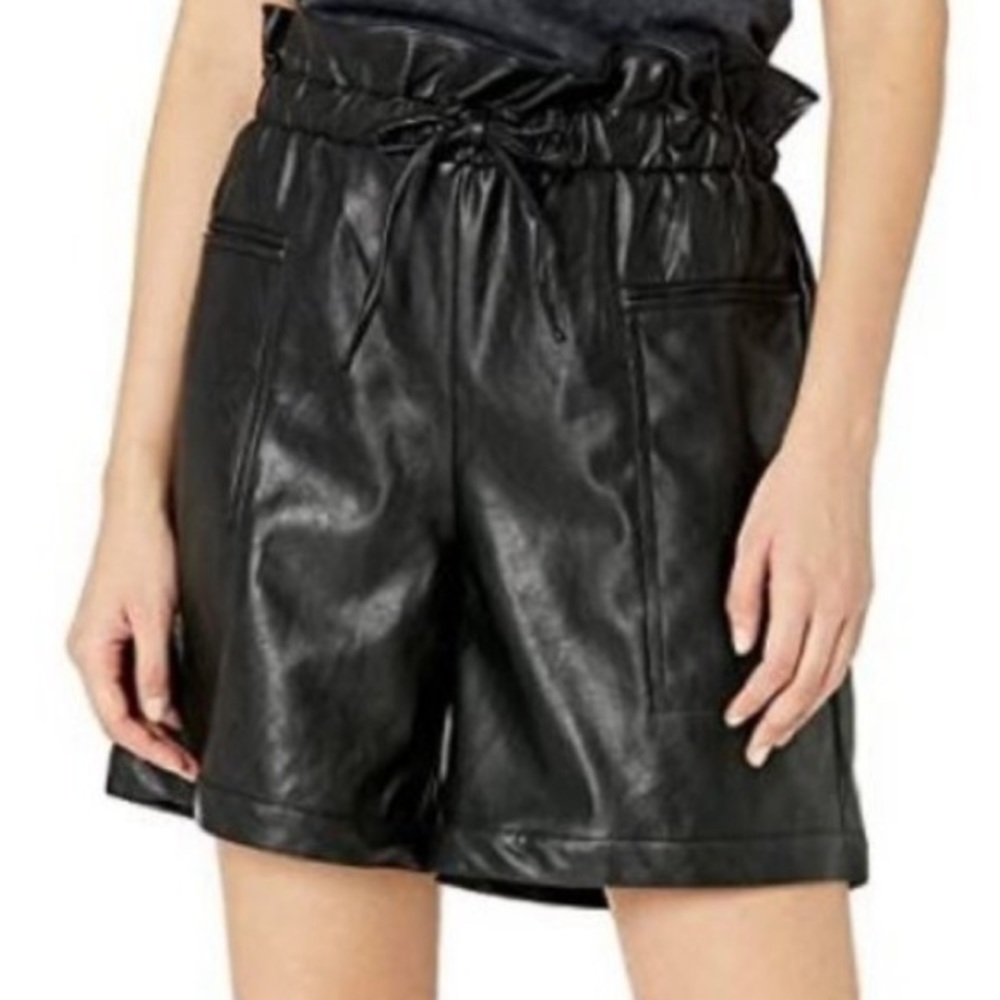 NWT Kendall & Kylie Vegan leather paperbag shorts. Size M